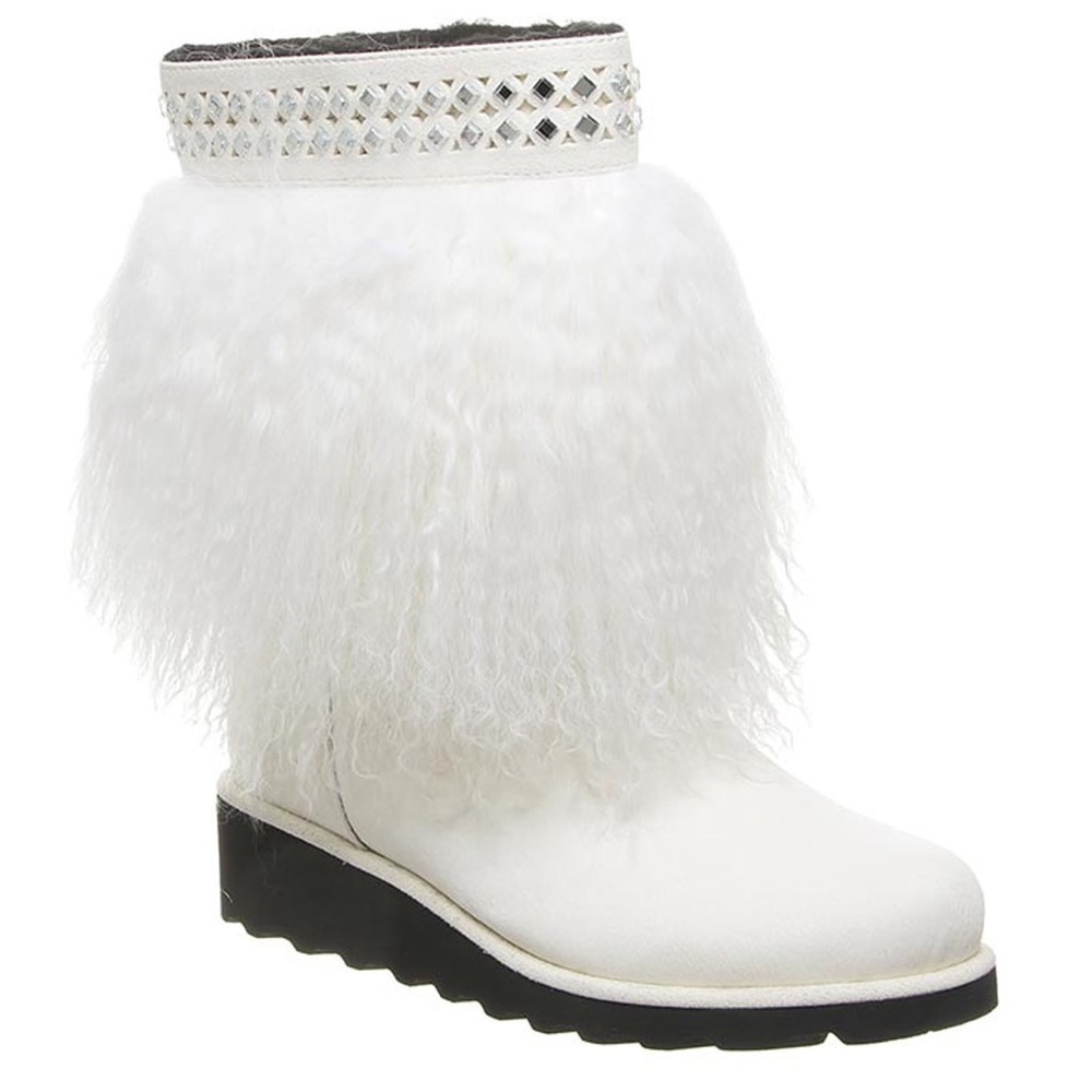 Bearpaw Elise white boots
